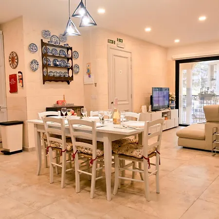 Bay Wonderfull 3 Bedroom Gozo - Happy Διαμέρισμα Xlendi