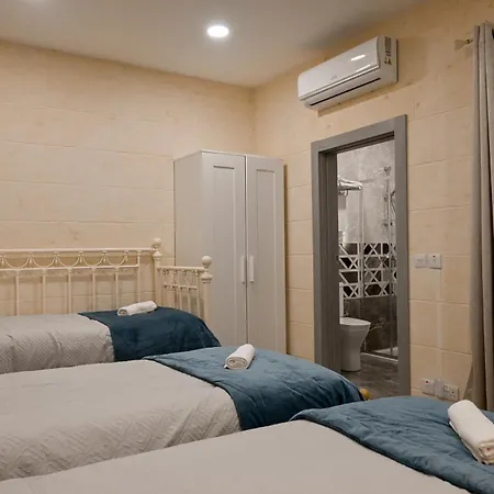 Valley Mist Nb 1 Gozo - Happy