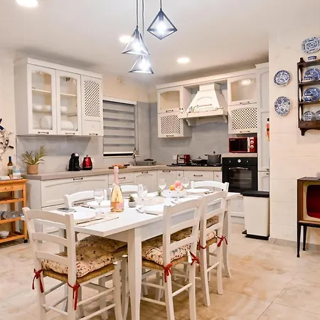 Bay Wonderfull 3 Bedroom Gozo - Happy Апартаменты