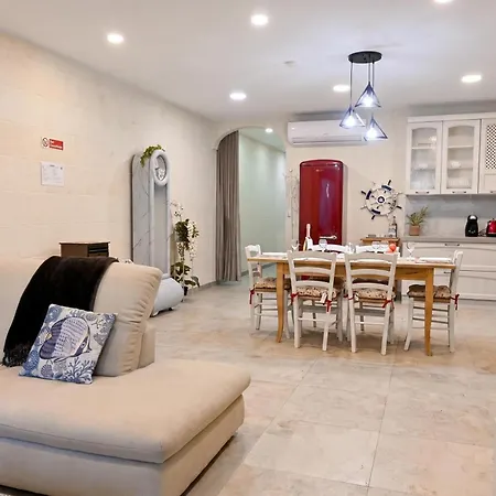 Апартаменты Bay Wonderfull 3 Bedroom Gozo - Happy