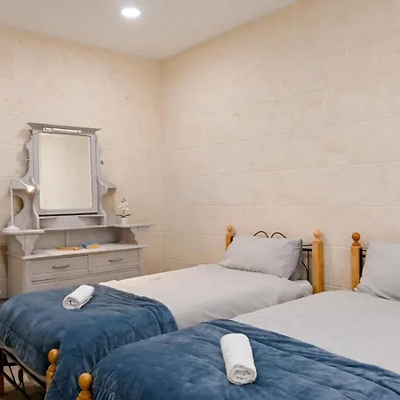 Bay Wonderfull 3 Bedroom Gozo - Happy